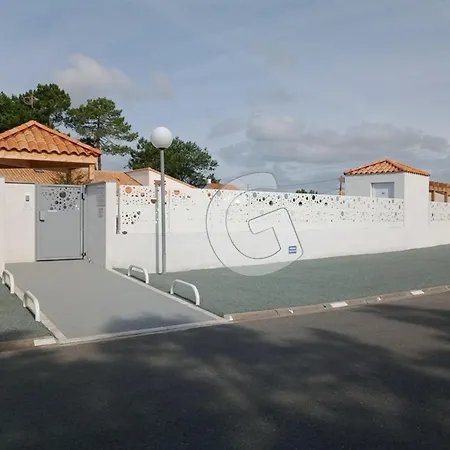 Pavillon 5 Pers. Avec Piscine, A 200m De La A - Fr-1-357-332 La Tranche-sur-Mer